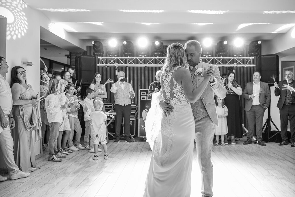 Mariage de Julie & Greg — Chateau de Crawhez, photo 85